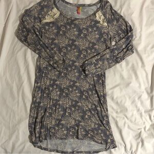 Catherine Malangrino Gray and Cream Floral L
